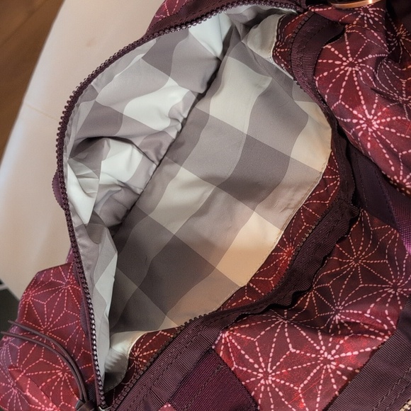 Lululemon Gym To Win Duffel Star Bordeaux - Picture 8 of 14